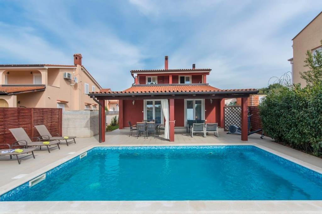Villa Anemona Fazana Exterior photo